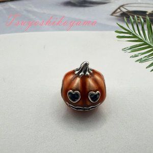 Pandora charms,Glow-in-the-dark Spooky Pumpkin Charm